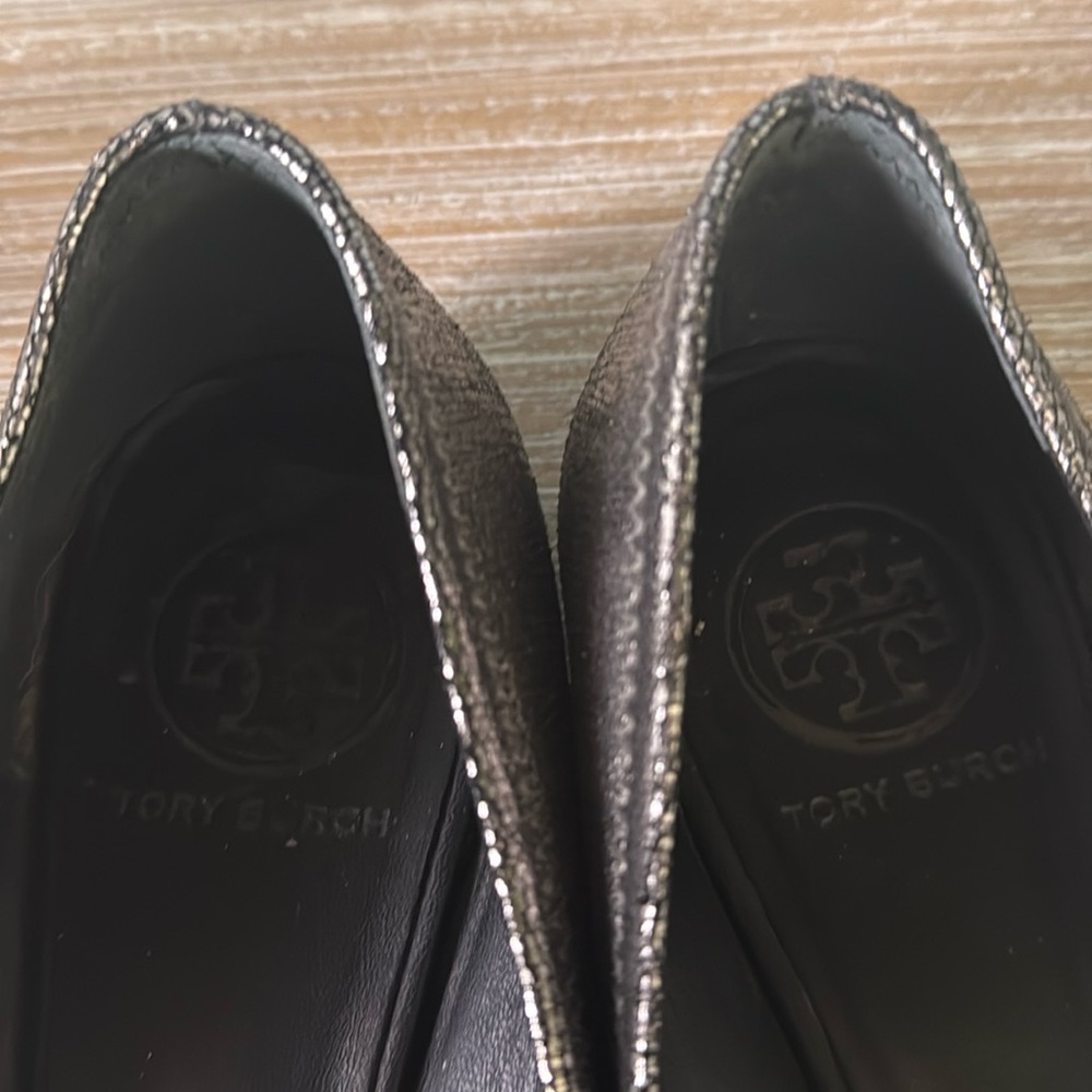 Tory Burch Pewter Flats! - Picture 8 of 8